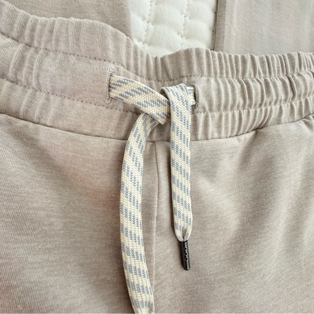 Vuori Halo Essential Wideleg Ecru Heather Med - Picture 6 of 12